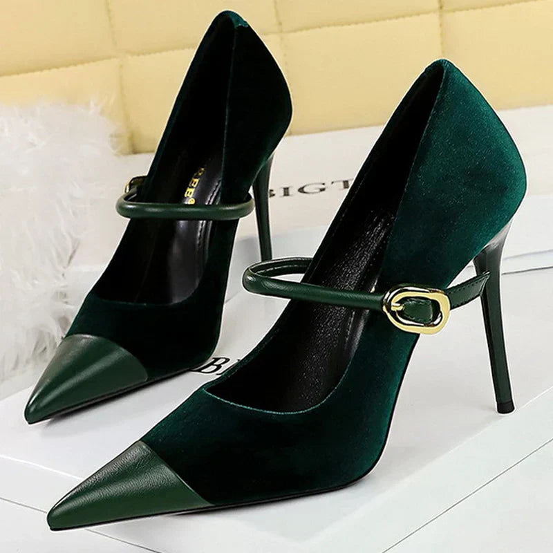 Women’s Heels 174
