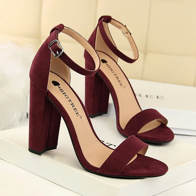 Women’s Heels 218
