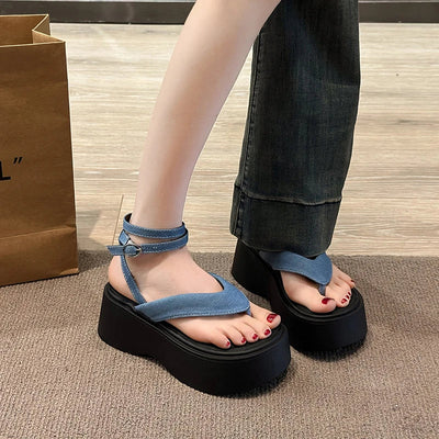 Women’s Sandals 242