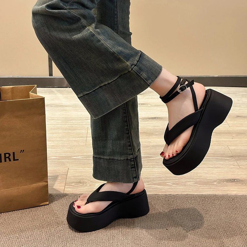 Women’s Sandals 242