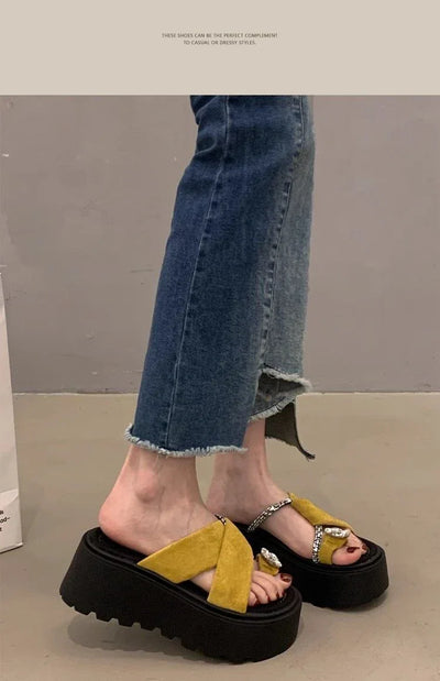 Women’s Slippers 250