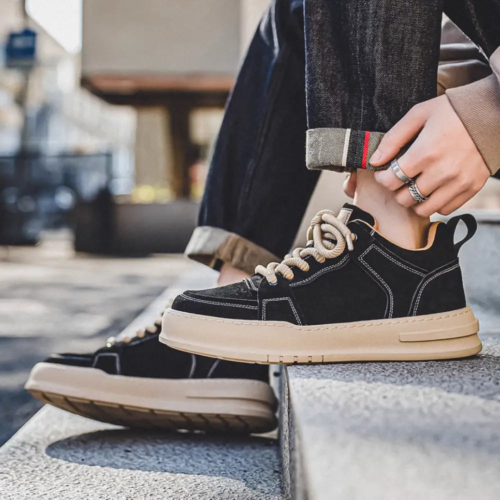 Men’s Sneakers 555