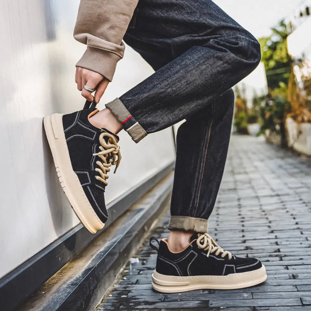 Men’s Sneakers 555