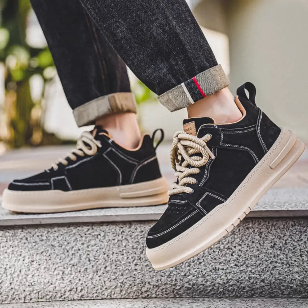 Men’s Sneakers 555