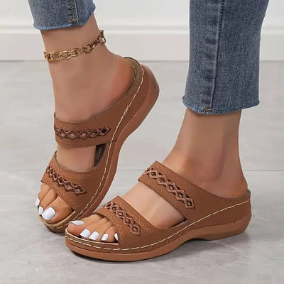 Women’s Slippers 226