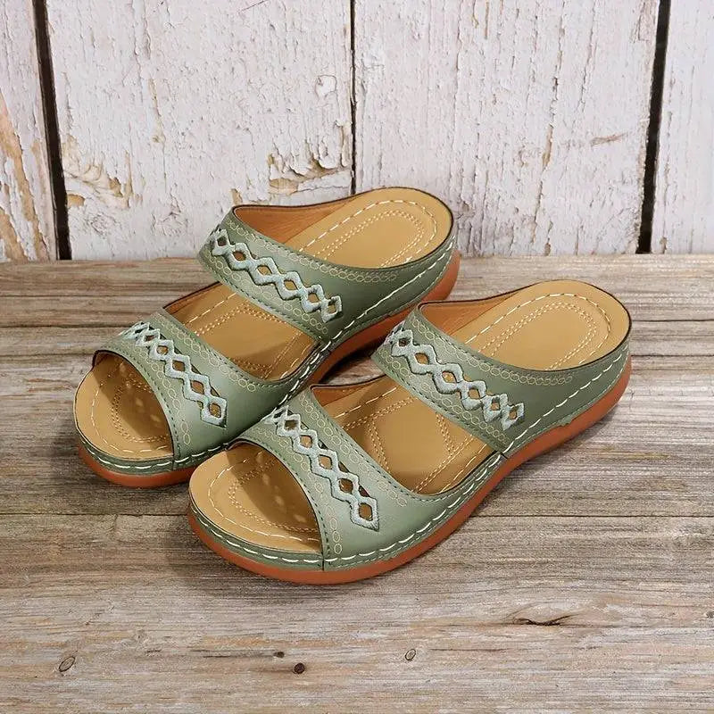 Women’s Slippers 226