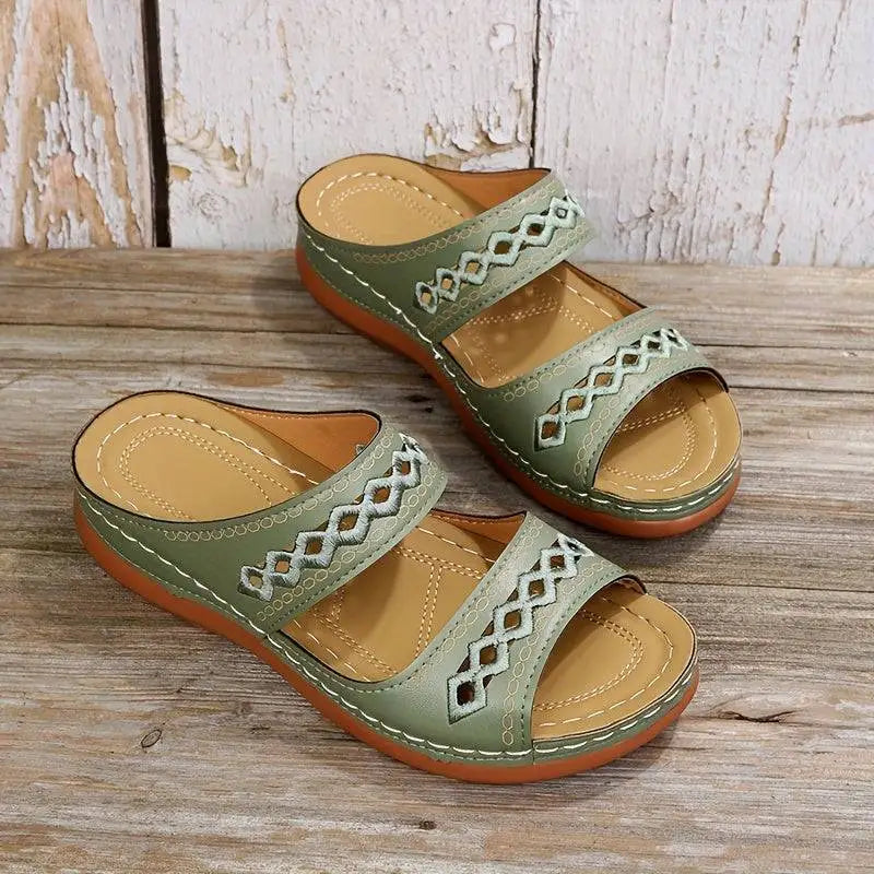 Women’s Slippers 226