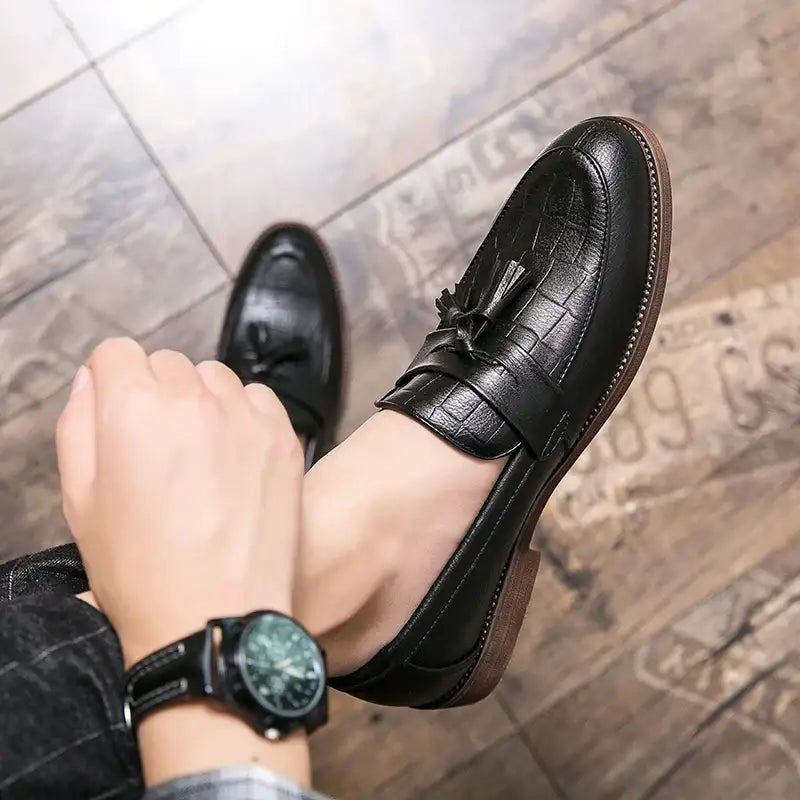 Men’s Shoes 240
