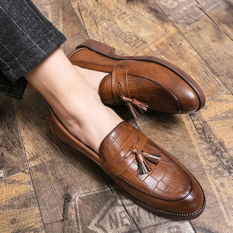 Men’s Shoes 240