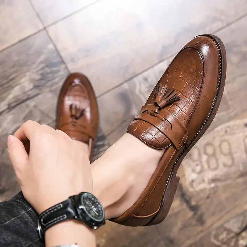 Men’s Shoes 240