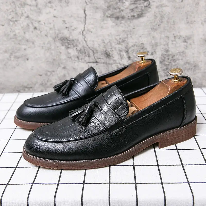 Men’s Shoes 240
