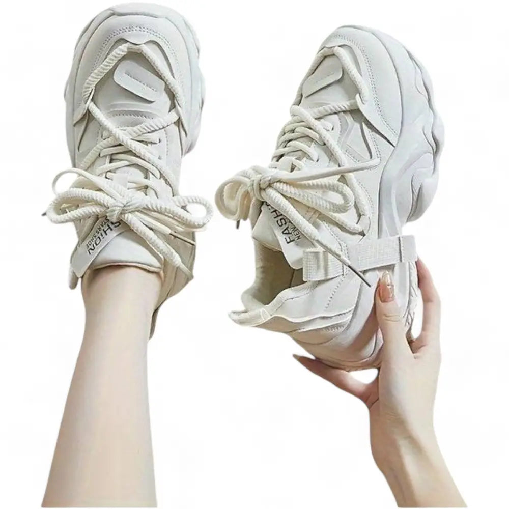 Women’s Sneakers 209