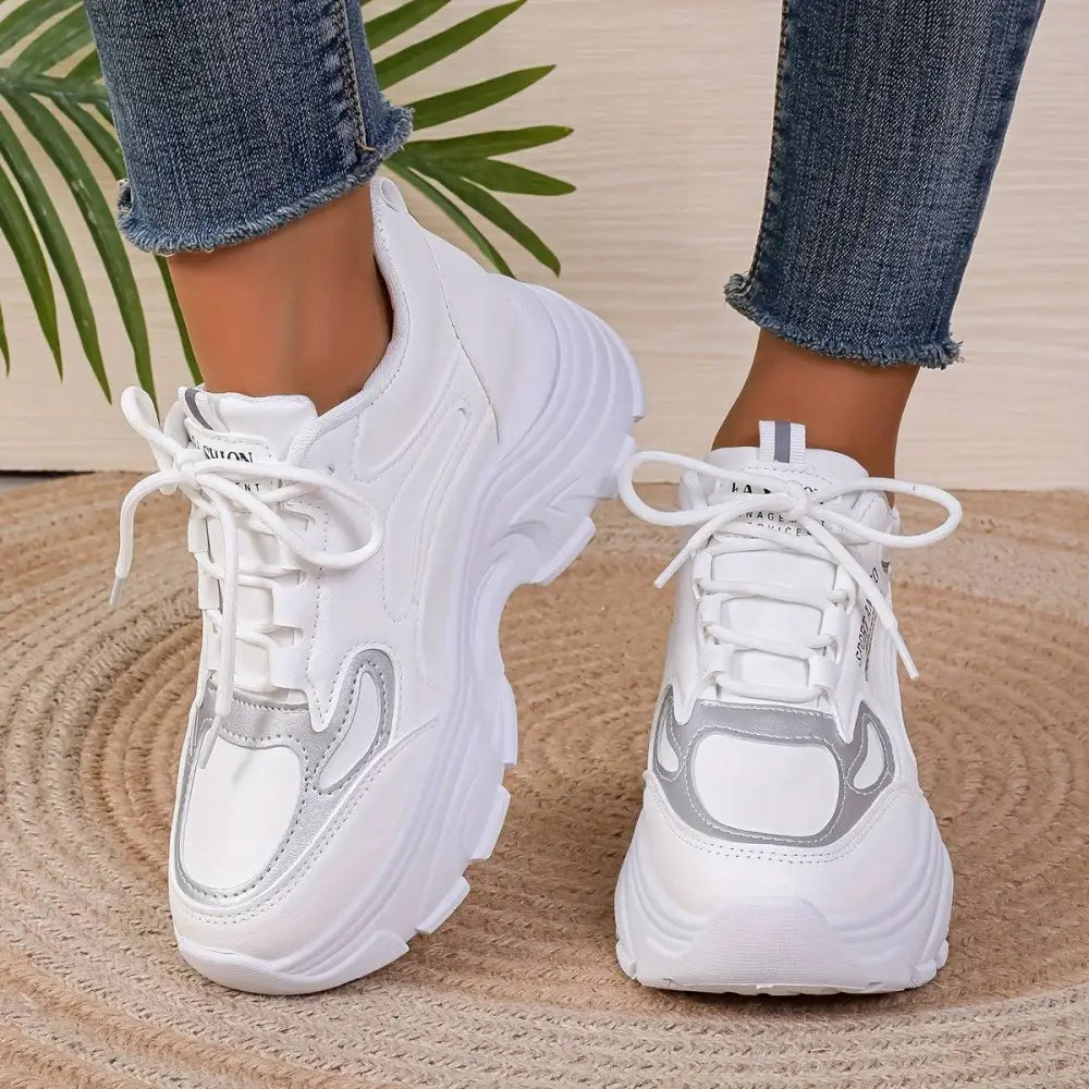 Women’s Sneakers 200