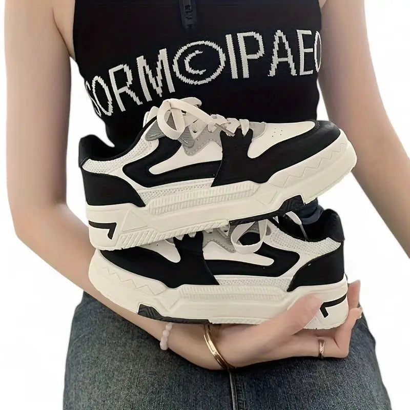 Women’s Sneakers 192