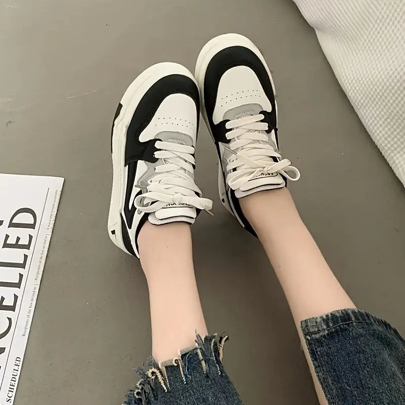 Women’s Sneakers 192