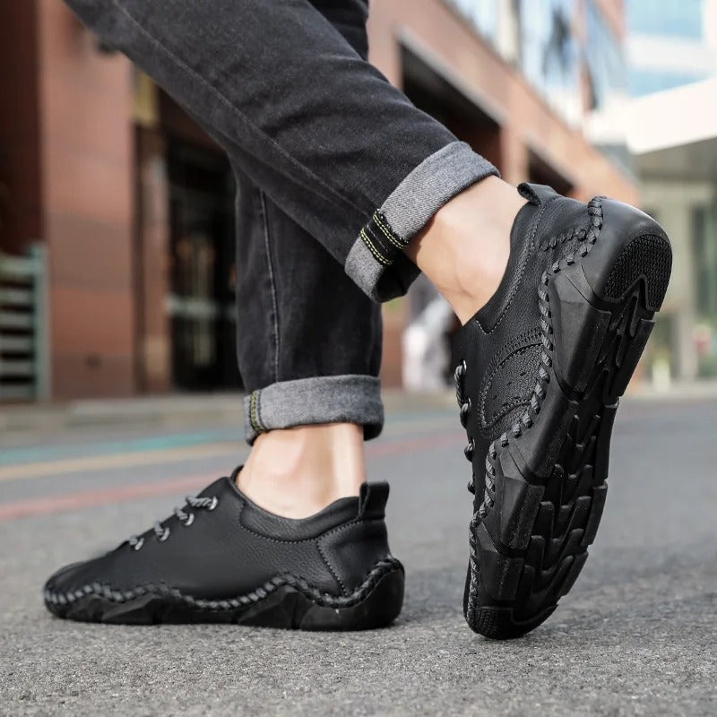 Men’s Sneakers 672