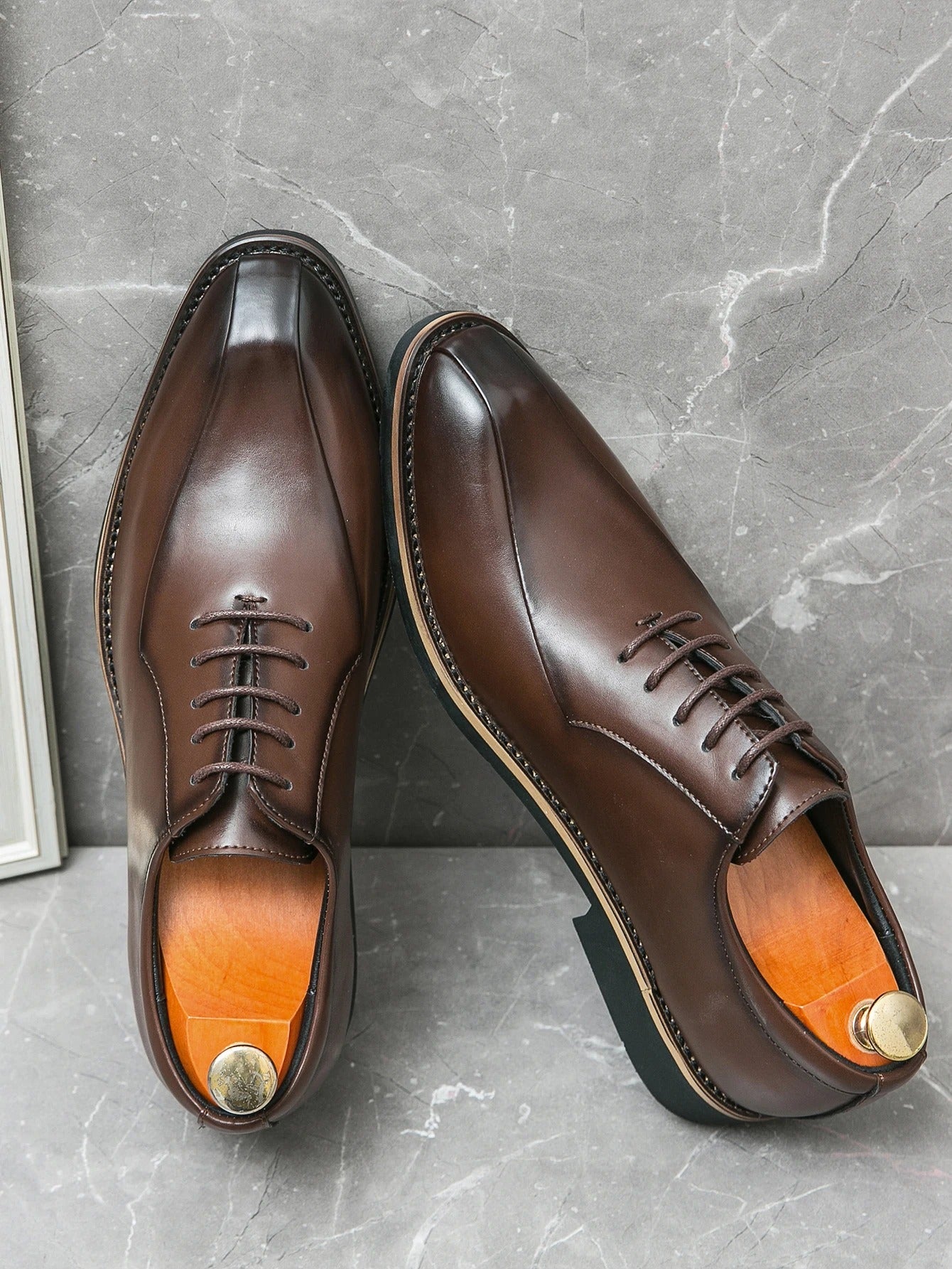 Men’s Shoes 648