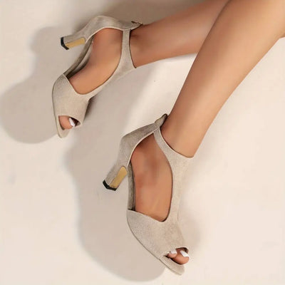 Women’s Heels 211
