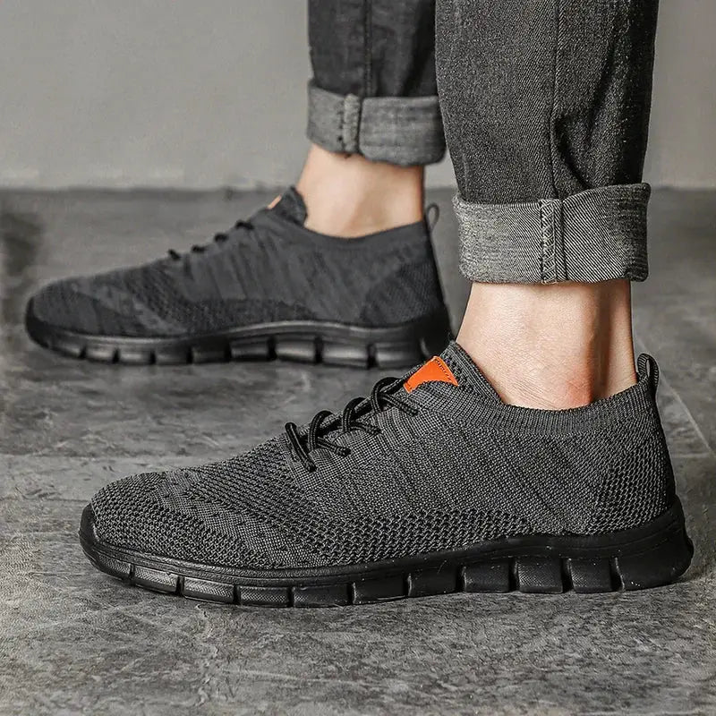 Men’s Sneakers 529