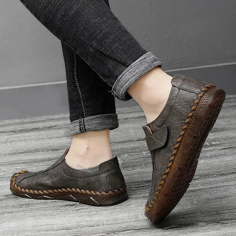 Men’s Shoes 225