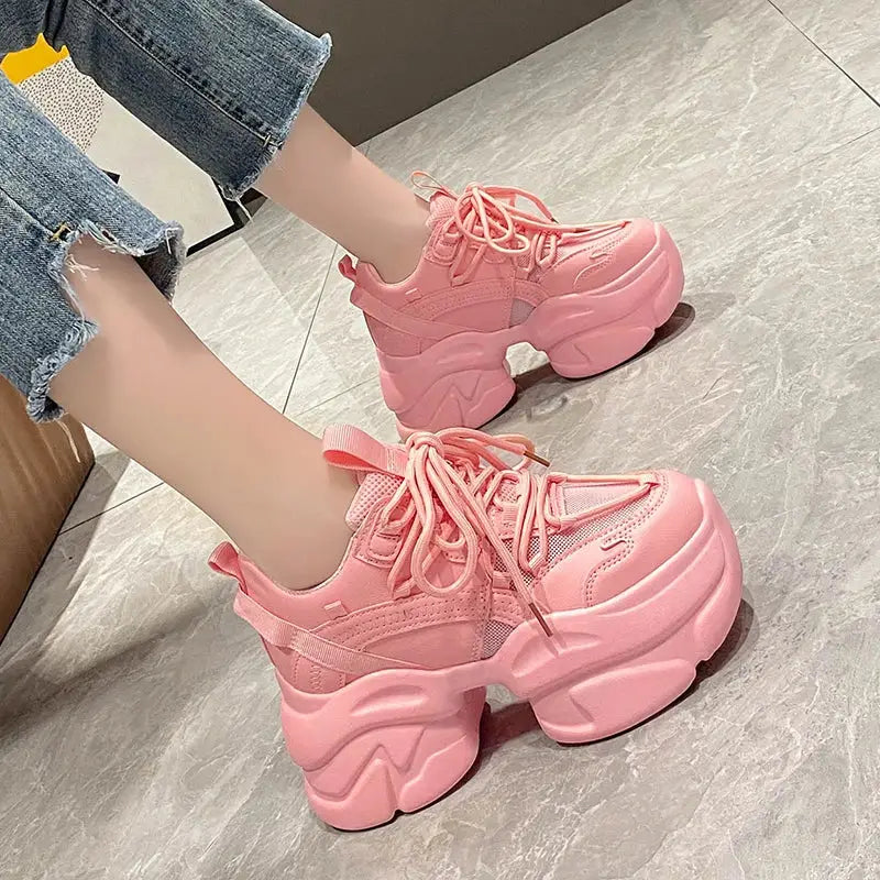 Women’s Sneakers 201