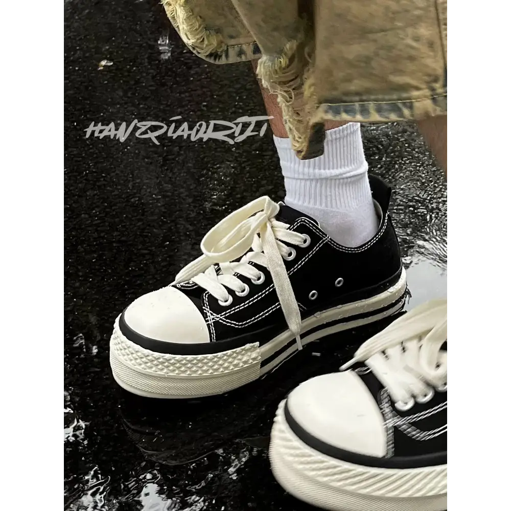 Women’s Sneakers 219