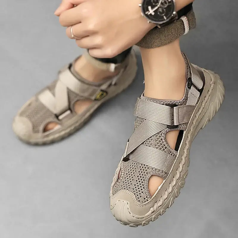 Men’s Sandals 325