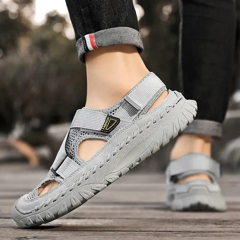 Men’s Sandals 325