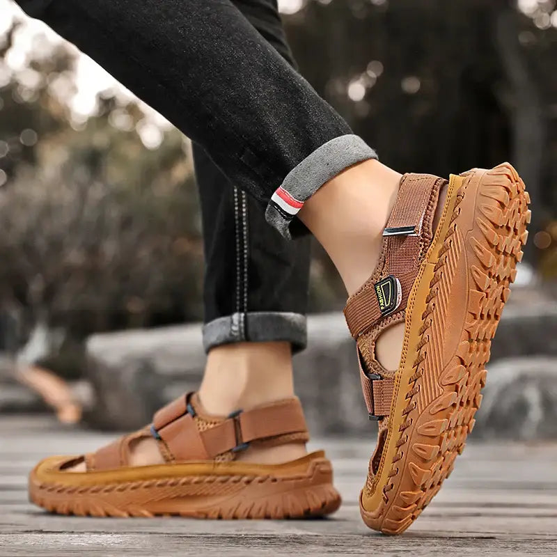 Men’s Sandals 325