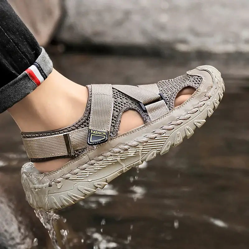 Men’s Sandals 325
