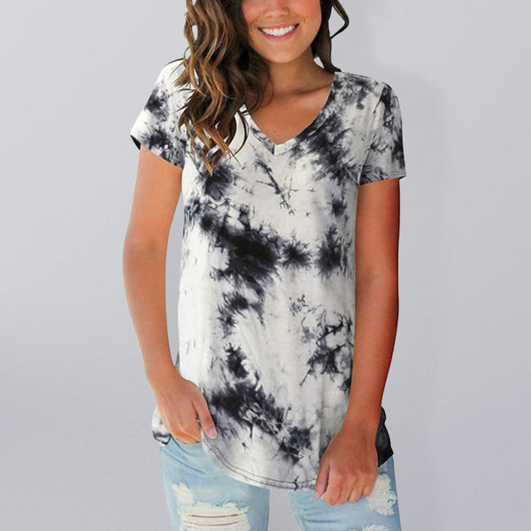 Yazlık V-Yaka Tie Dye Kadın Tişört - Sokak Modasının İkonu