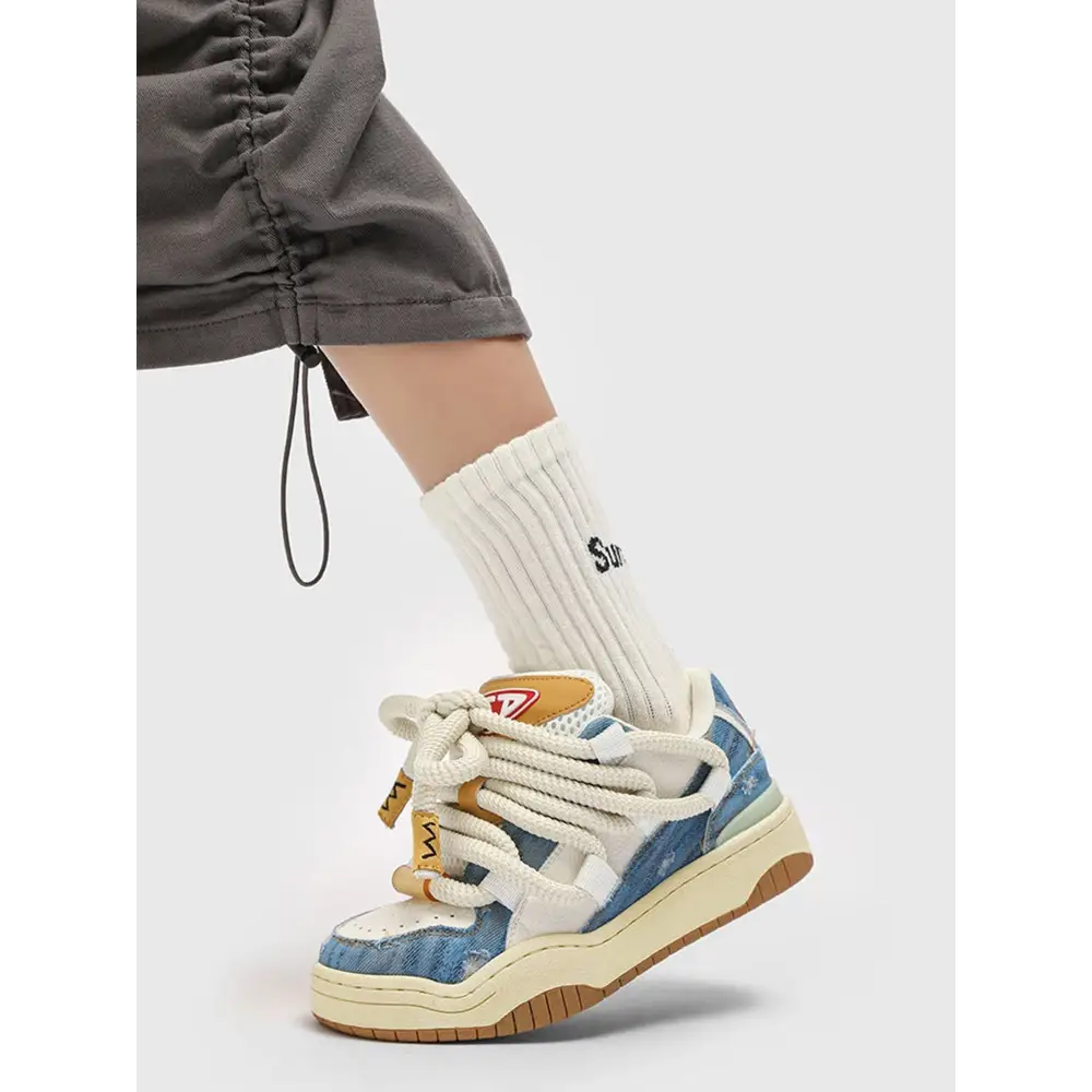 Women’s Sneakers 104