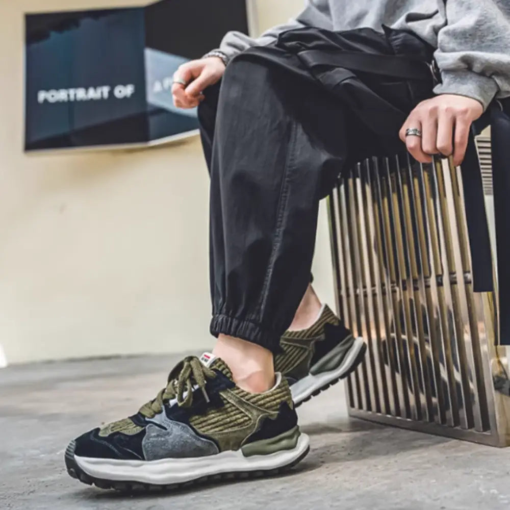 Men’s Sneakers 476