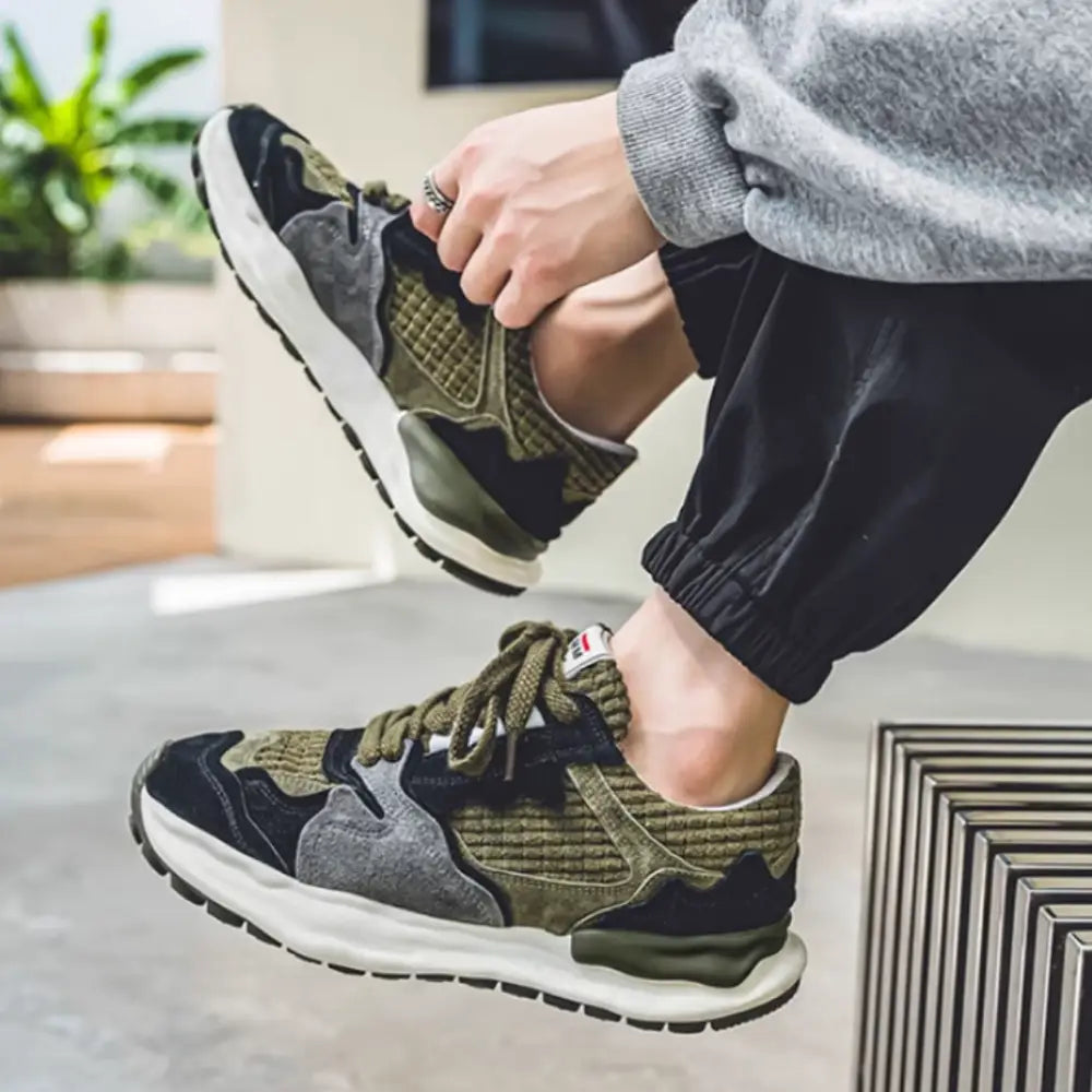 Men’s Sneakers 476