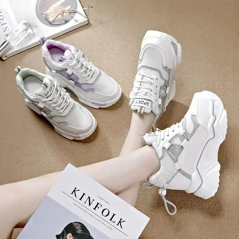 Women’s Sneakers 142