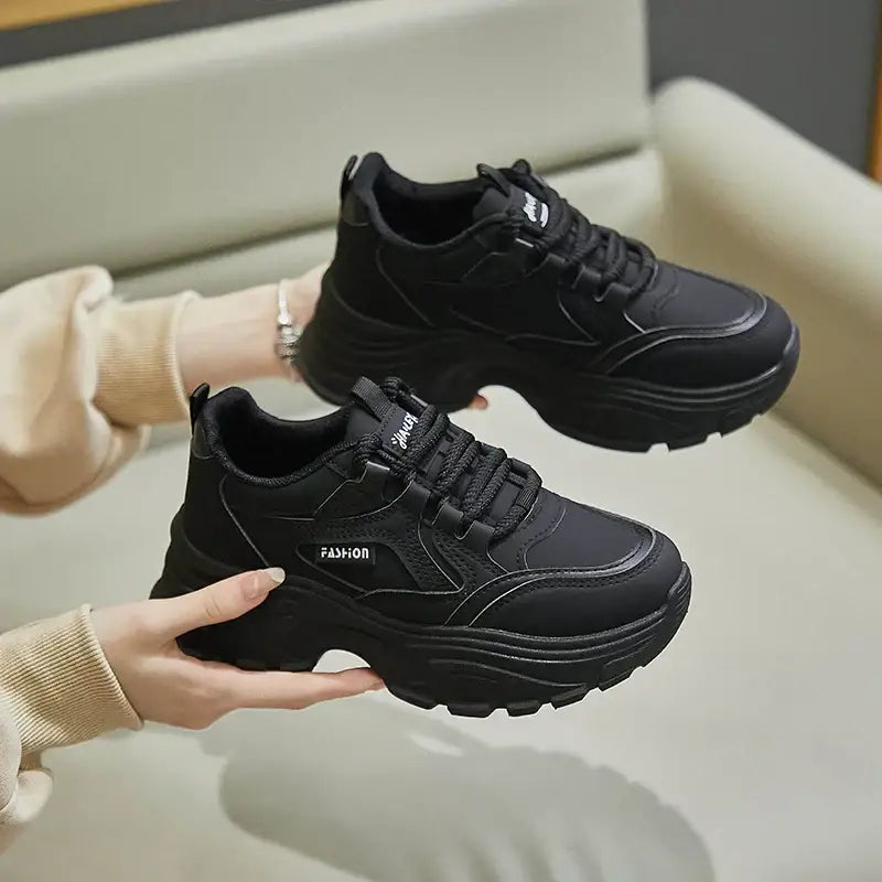 Women’s Sneakers 154