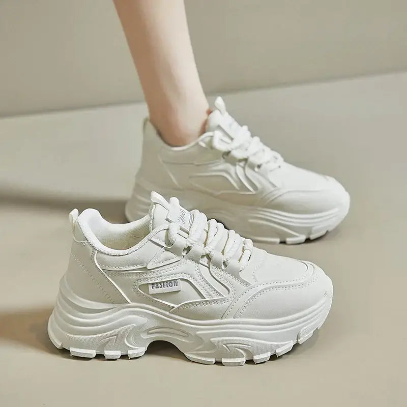 Women’s Sneakers 154