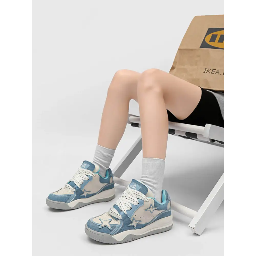 Women’s Sneakers 176