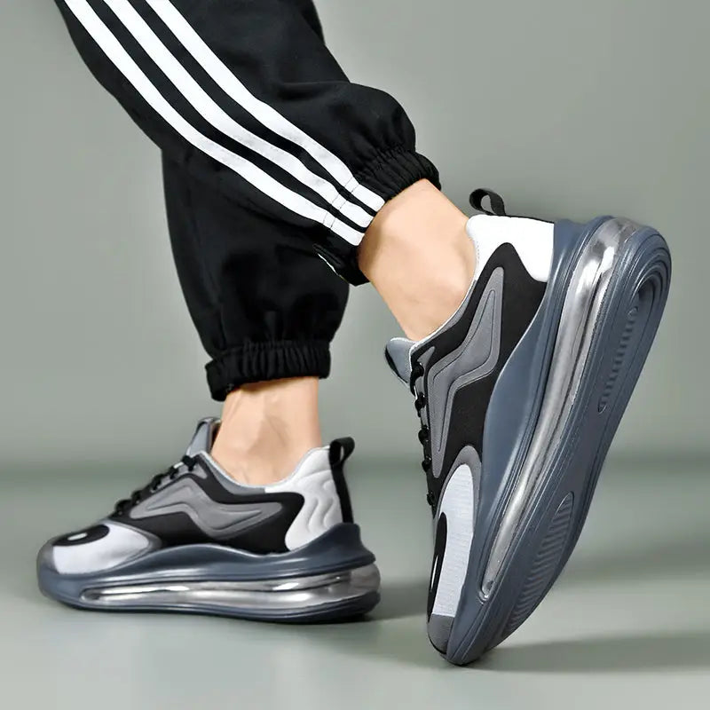 Men’s Sneakers 537