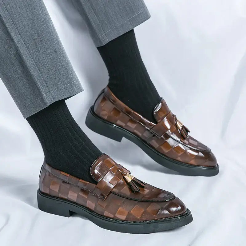 Men’s Shoes 210
