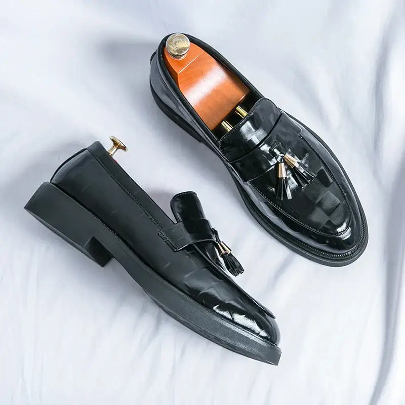 Men’s Shoes 210