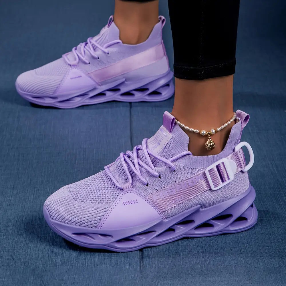 Women’s Sneakers 198