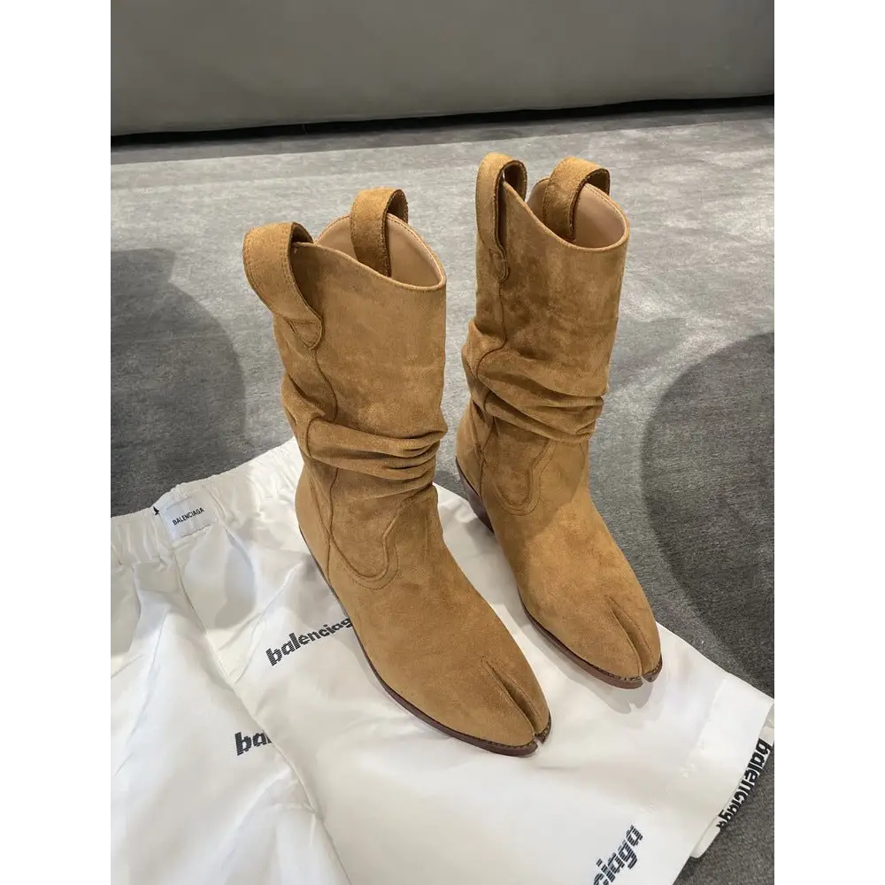 Women’s Boots 273