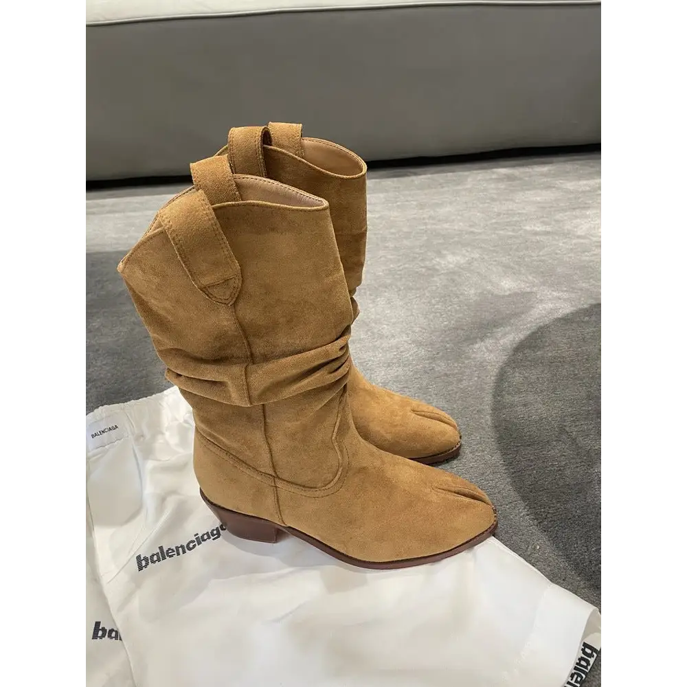 Women’s Boots 273