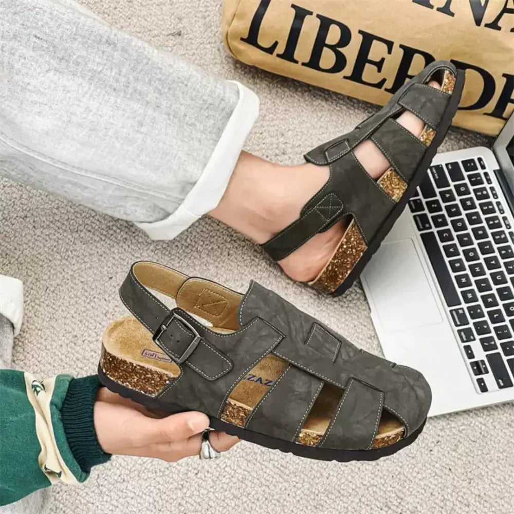 Men’s Sandals 323