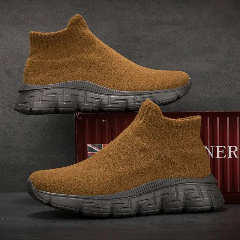 Men’s Sneakers 556