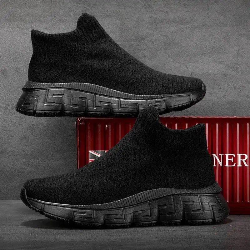 Men’s Sneakers 556