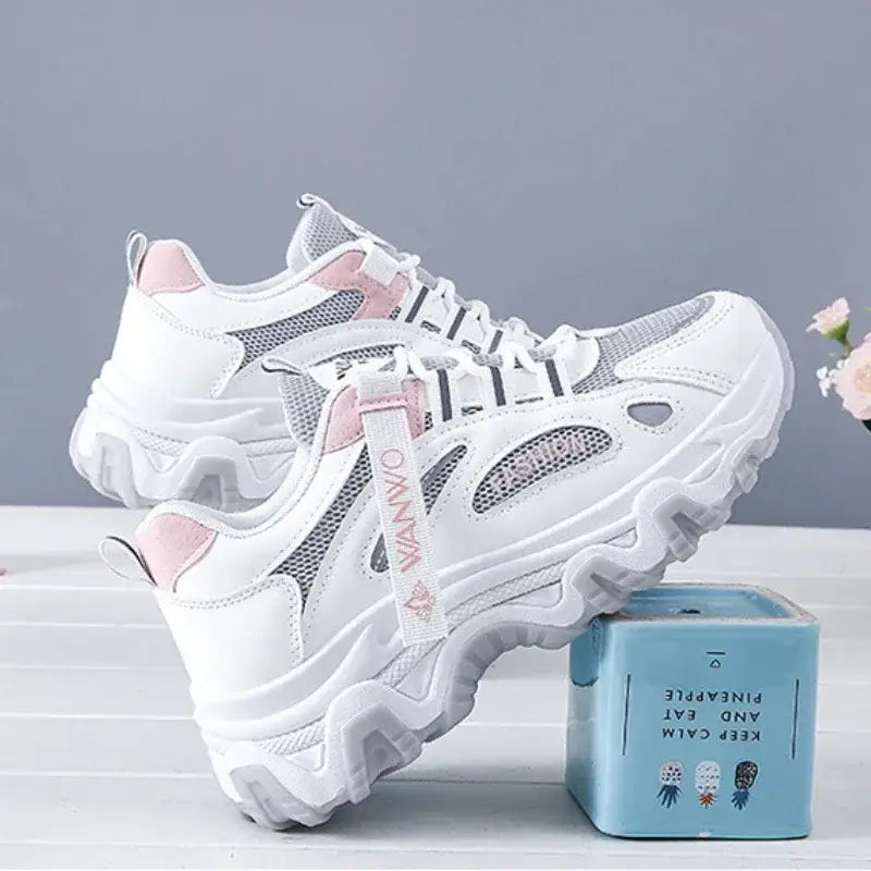 Women’s Sneakers 193