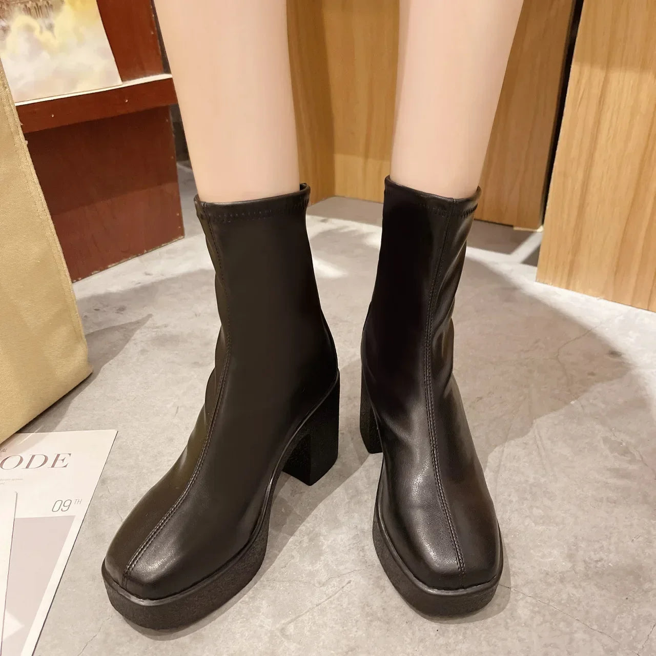 Women’s Boots 339