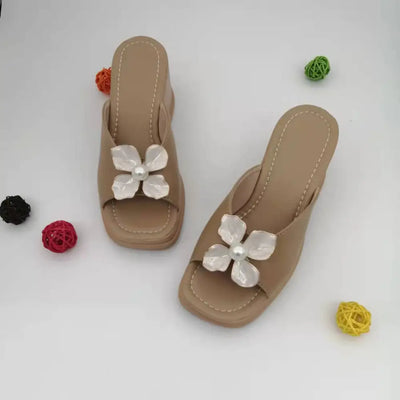Women’s Slippers 225